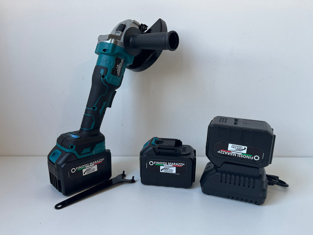 Kit Professionale 4 in  1 Con Faro Led Omaggio