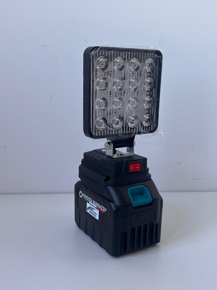 Kit Professionale 4 in  1 Con Faro Led Omaggio